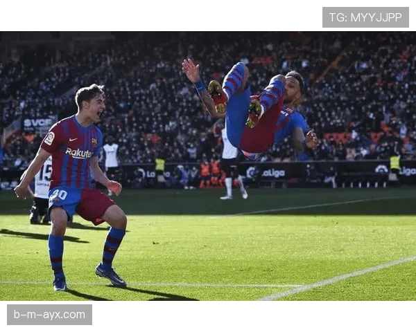 加维庆祝动作起源引关注：致敬偶像与个人风格融合